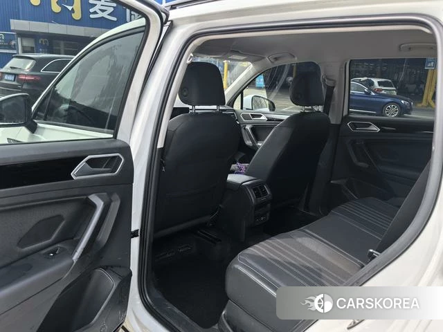 Volkswagen Tiguan L id 4242079 из Китая 9