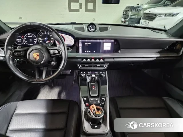 Porsche 911(992) id 3671951 из Кореи 16