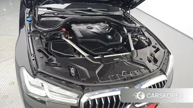 BMW 5 Series (G30) id 3427089 из Кореи 16