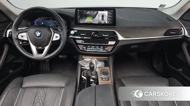 BMW 5 Series (G30) id 3354177 из Кореи 16