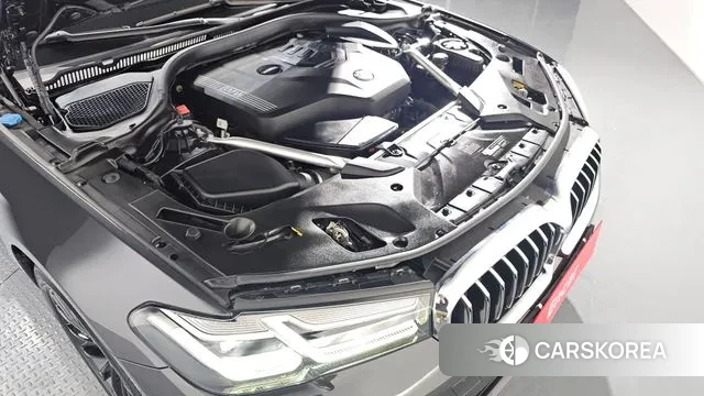 BMW 5 Series (G30) id 3598205 из Кореи 16