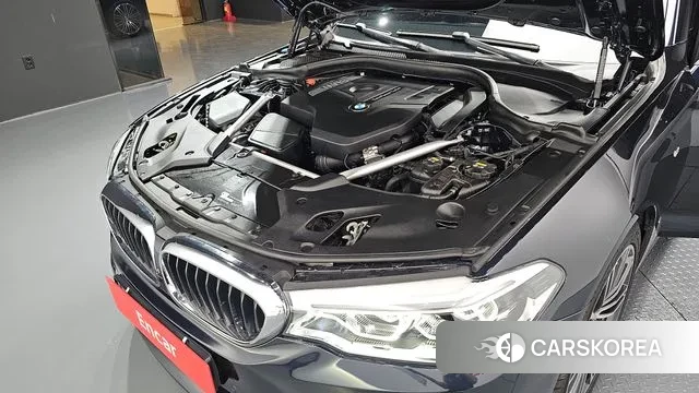 BMW 5 Series (G30) id 3391699 из Кореи 16