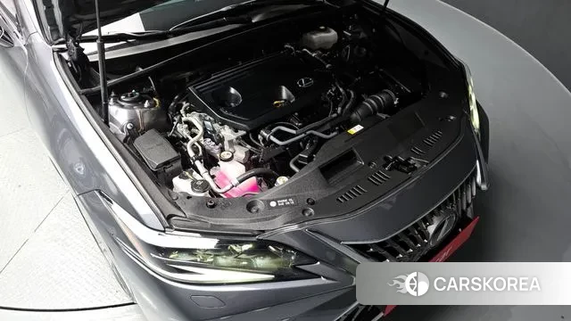 Lexus ES300h 7th generation id 3347429 из Кореи 16