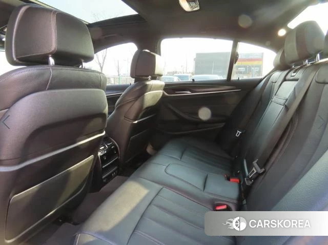 BMW 5 Series (G60) id 3903156 из Кореи 16