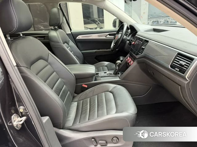 Volkswagen Tourang id 4211740 из Китая 17