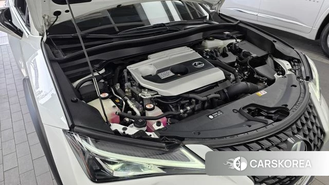 Lexus UX250h id 4465104 из Кореи 16
