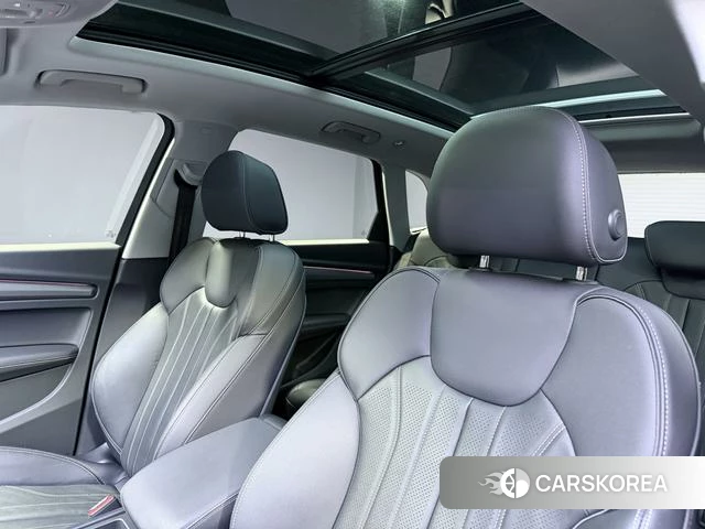 Audi Q5L id 4208238 из Китая 25