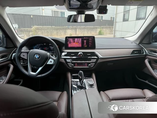BMW 5 Series (G30) id 4549983 из Кореи 9