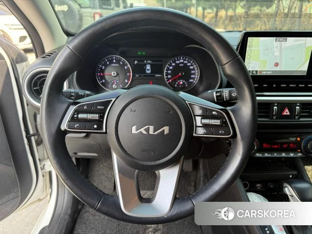 Kia The New K3 2nd generation 2022 Белый из Кореи, фото 6