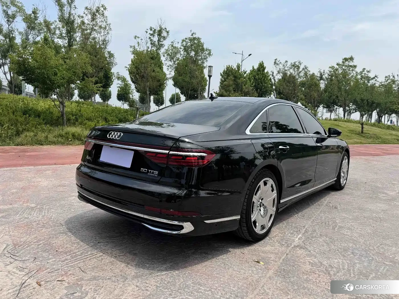 Audi A8 id 4570656 из Китая 9