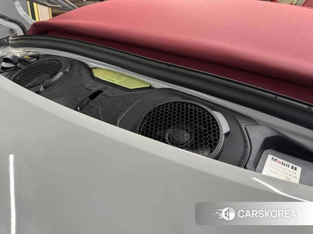 Porsche 911(992) id 4335404 из Кореи 16