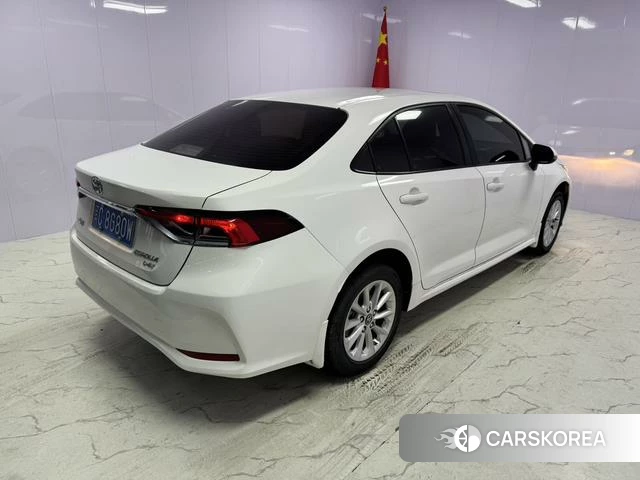 Toyota Corolla 2022 Белый из Китая, фото 6