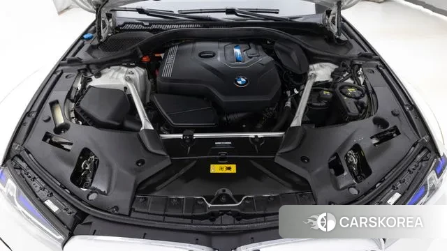 BMW 5 Series (G30) id 3741509 из Кореи 16