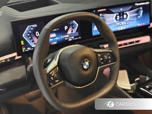 BMW 5 Series (G60) 2025 Черный из Кореи, фото 6