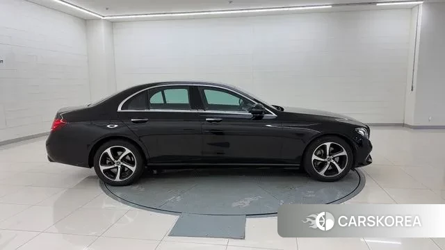 Mercedes-Benz E-Class W213 id 3494096 из Кореи 16
