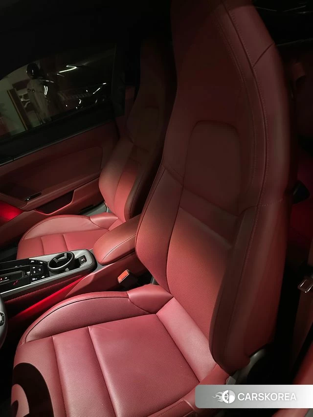 Porsche 911(992) 2024 Красный из Кореи, фото 6