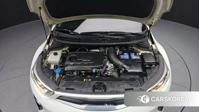 Kia Stonic id 3737125 из Кореи 16