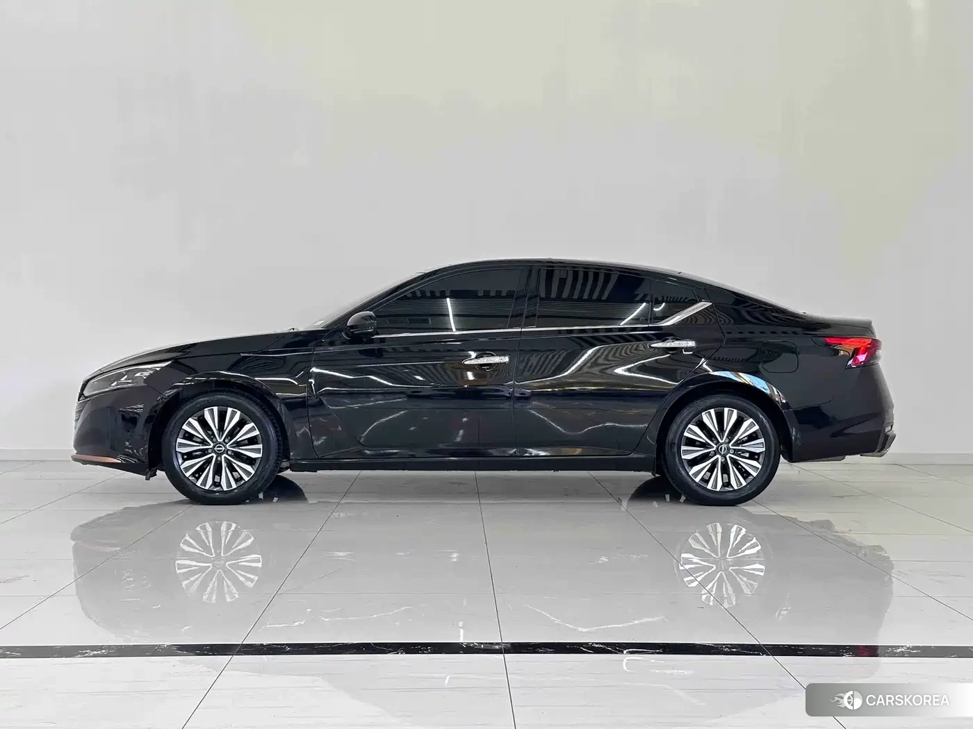 Nissan Altima 2025 Черный из Китая, фото 6