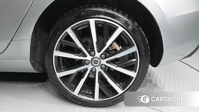 Volvo V40 id 3796150 из Кореи 16