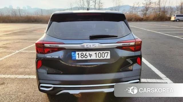 Kia Seltos 2022 Серый из Кореи, фото 6