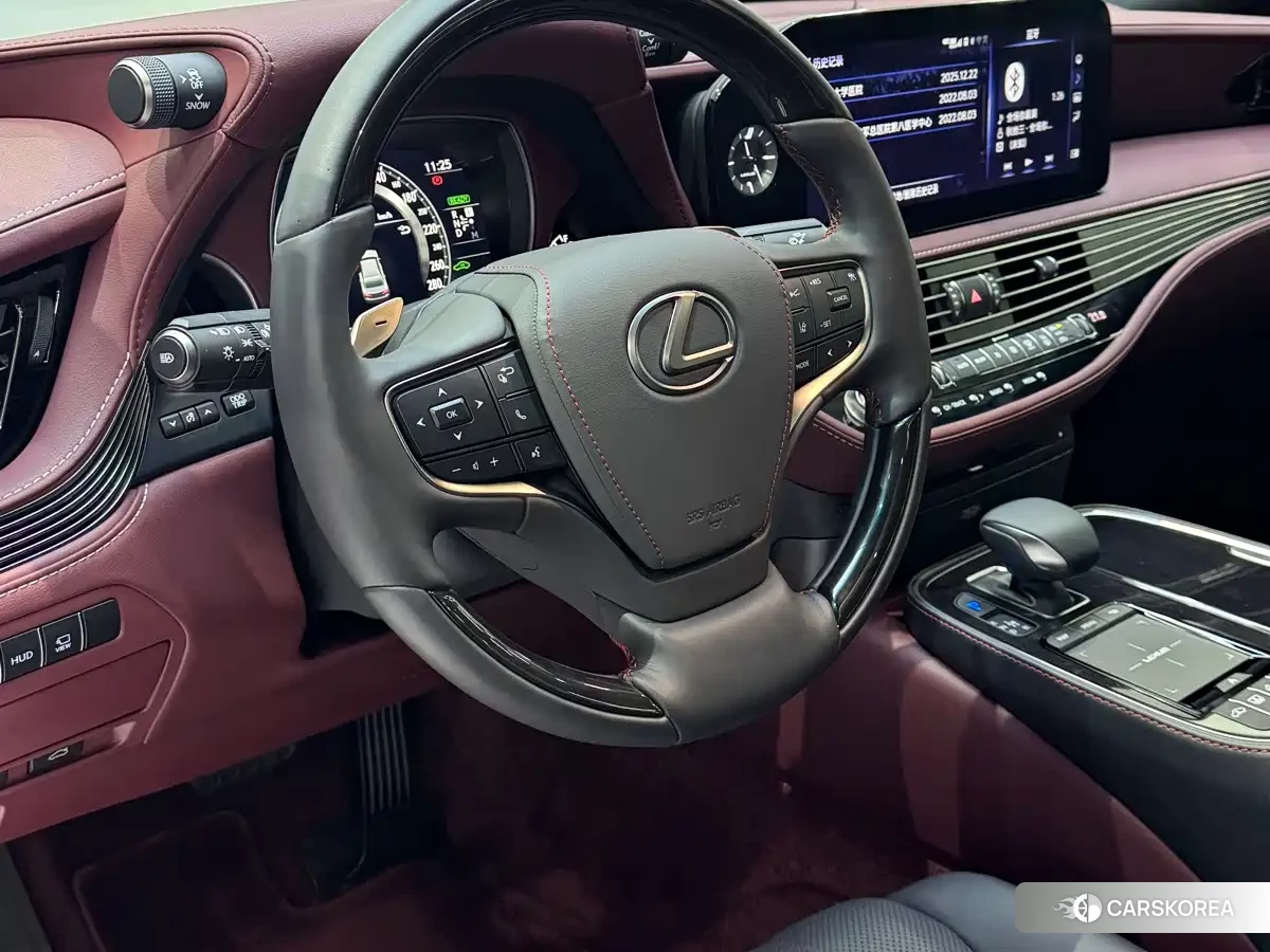 Lexus LS id 4601780 из Китая 16