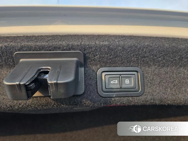 Audi A6 (C8) id 3883701 из Кореи 16