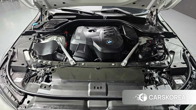 BMW 5 Series (G60) id 3831237 из Кореи 16