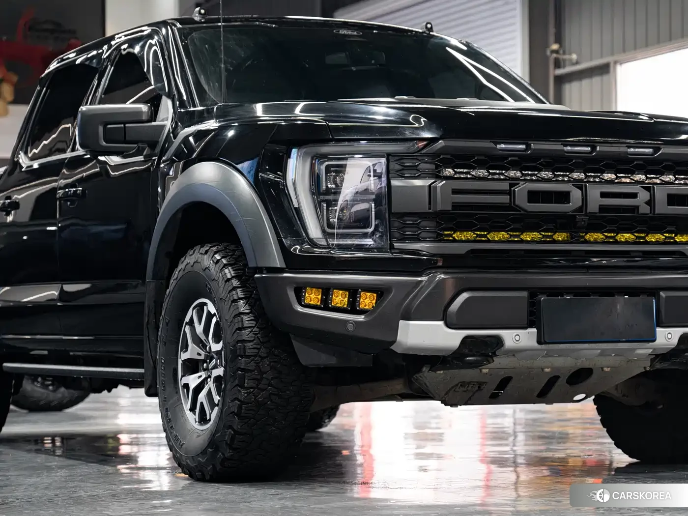 Ford F-150 Raptor 2023 Черный из Китая, фото 6