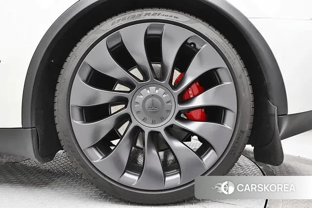 Tesla Model Y id 3143830 из Кореи 16