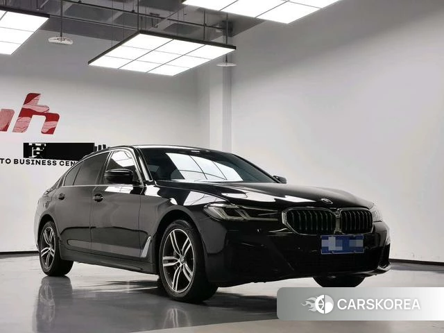 BMW 5 series 2023 Черный из Китая, фото 6