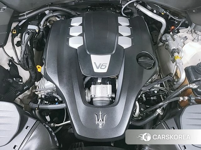 Maserati Levante id 3843539 из Кореи 16