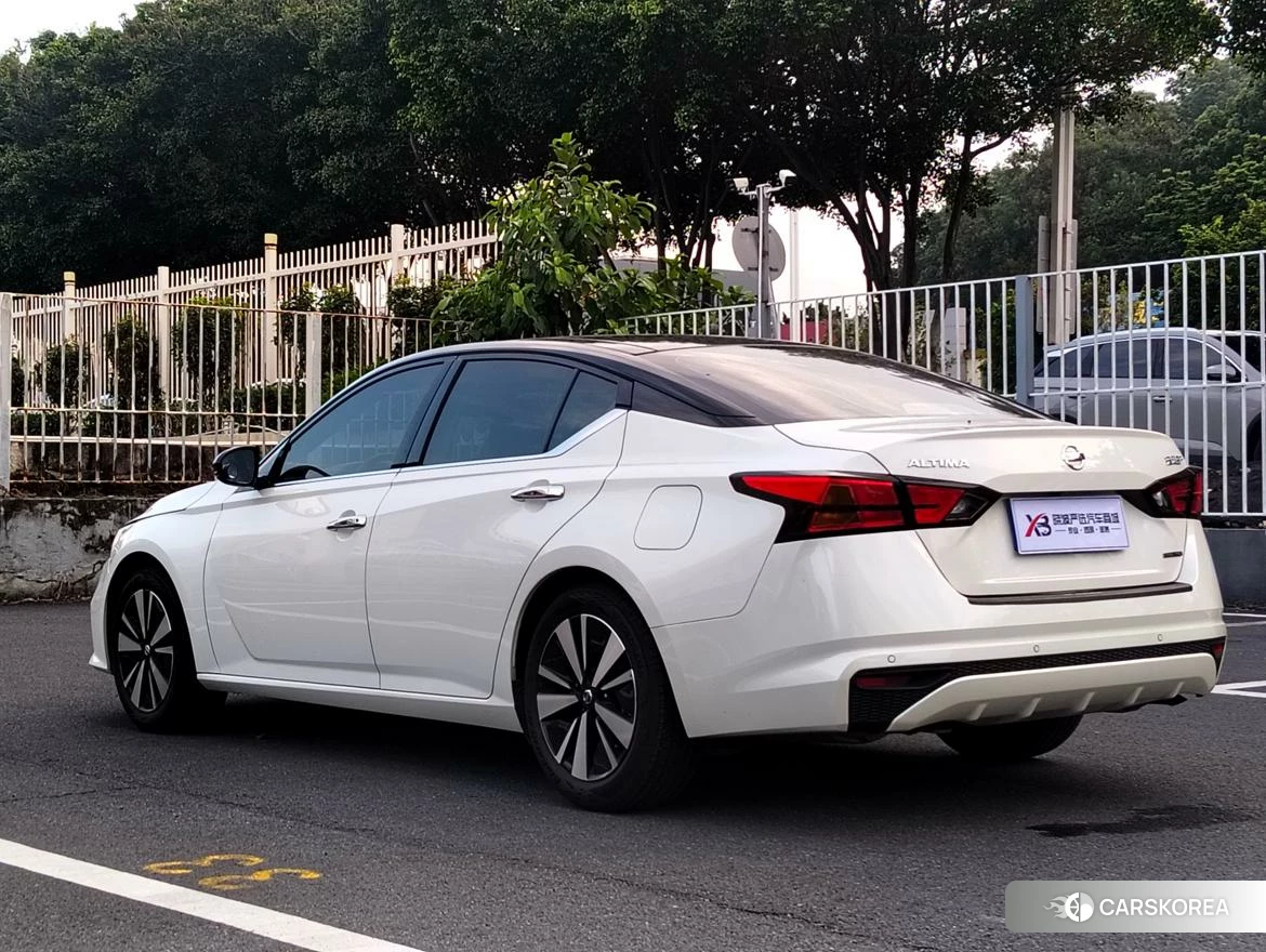 Nissan Teana id 4505044 из Китая 13