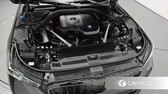 BMW 5 Series (G60) id 3614420 из Кореи 16