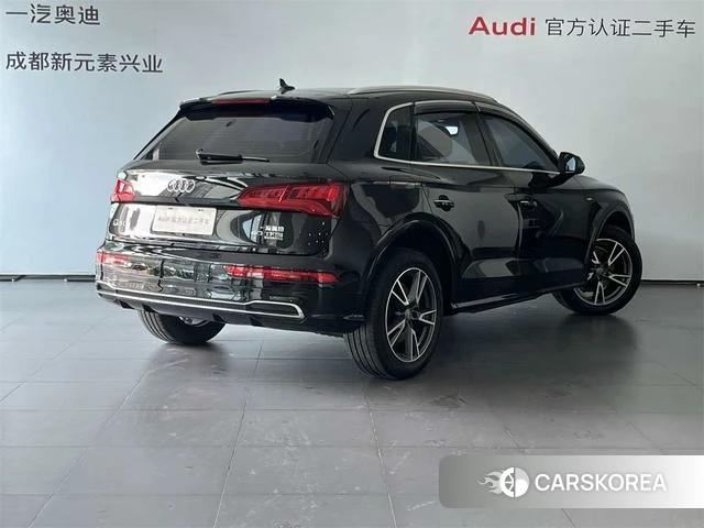 Audi Q5L id 3913693 из Китая 10