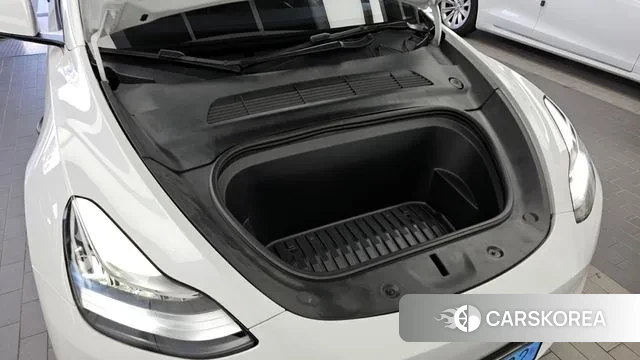 Tesla Model Y id 3354376 из Кореи 16