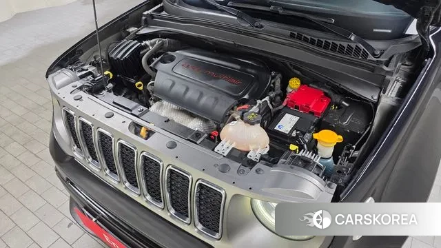 Jeep Renegade id 3406421 из Кореи 16