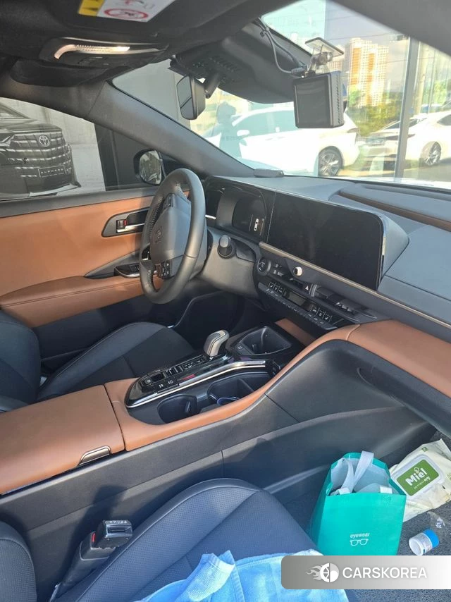 Toyota Crown Crossover 2026 Белый из Кореи, фото 6