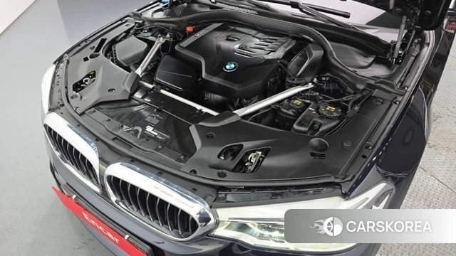 BMW 5 Series (G30) id 4614716 из Кореи 30