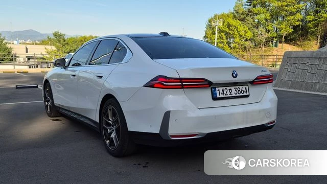 BMW 5 Series (G60) id 3952973 из Кореи 14