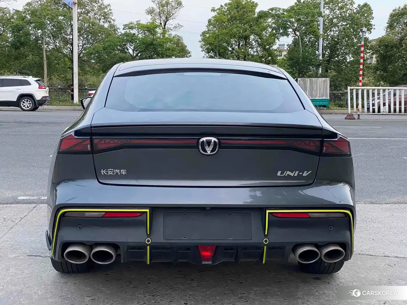 Chang'an UNI-V 2022 Silver/gray из Китая, фото 6