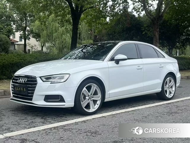 Audi A3 2019 Белый из Китая, фото 6