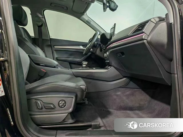 Audi Q5L id 4366040 из Китая 13