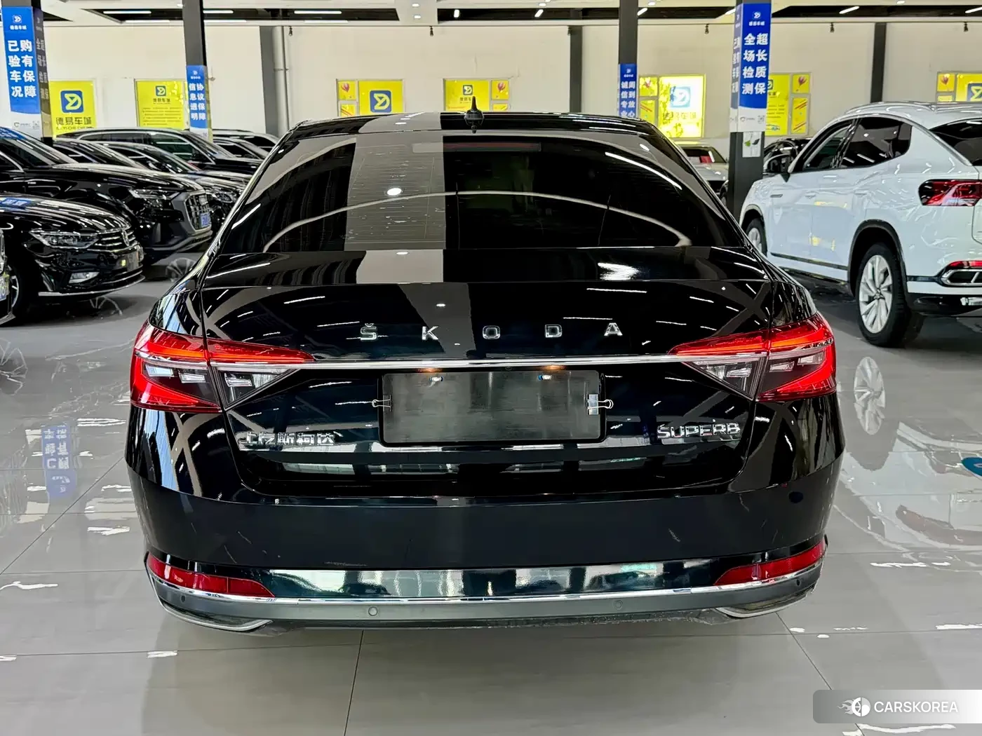 Skoda Superb id 4589283 из Китая 11