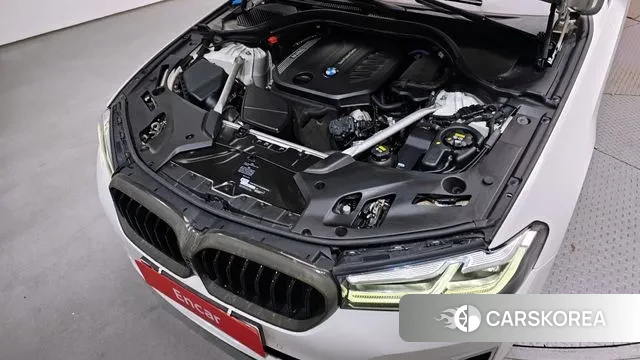 BMW 5 Series (G30) id 3626262 из Кореи 16