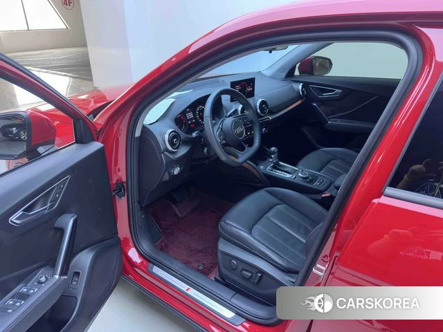Audi Q2L id 4374521 из Китая 17