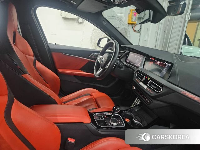 BMW 1 Series (F40) 2022 Черный из Кореи, фото 6