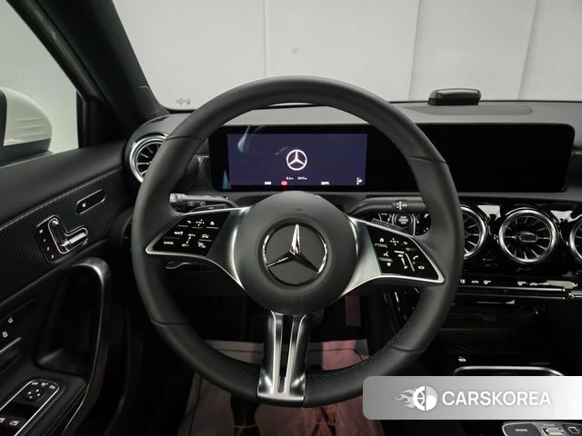 Mercedes-Benz A-Class W177 id 4773180 из Кореи 9