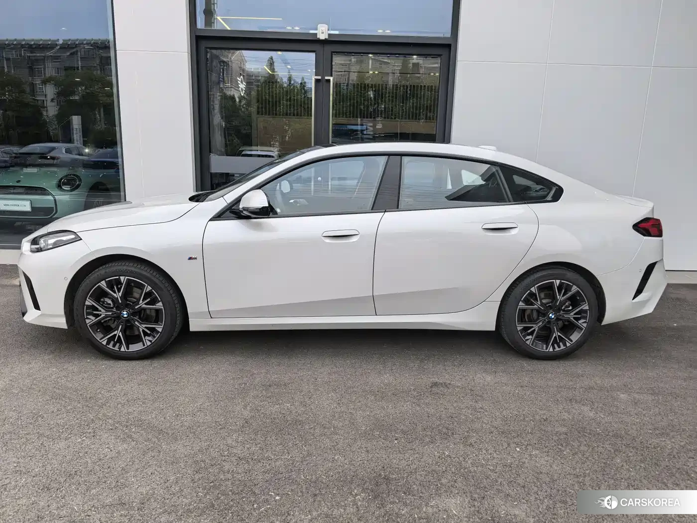 BMW 2 series id 4589435 из Китая 9
