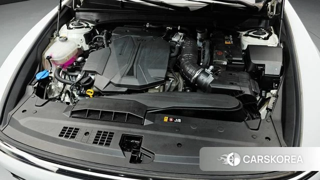 Hyundai Grandeur (GN7) id 4421813 из Кореи 16