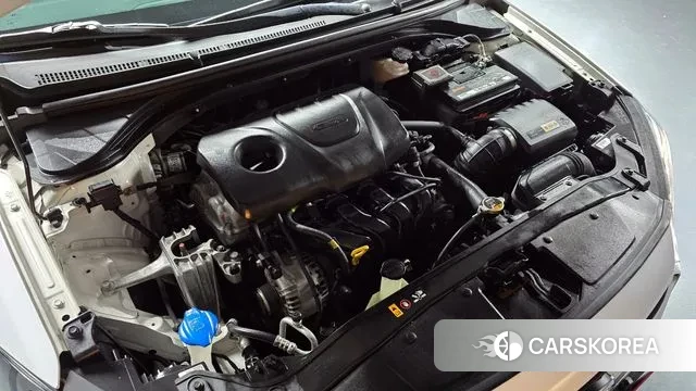 Hyundai Avante AD id 3641835 из Кореи 16